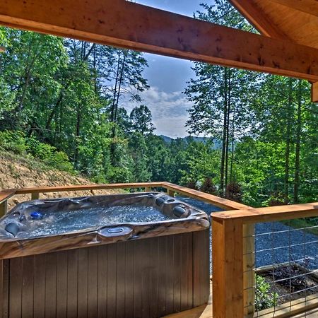 Bryson City Studio With Hot Tub - Near Nantahala! Exterior photo