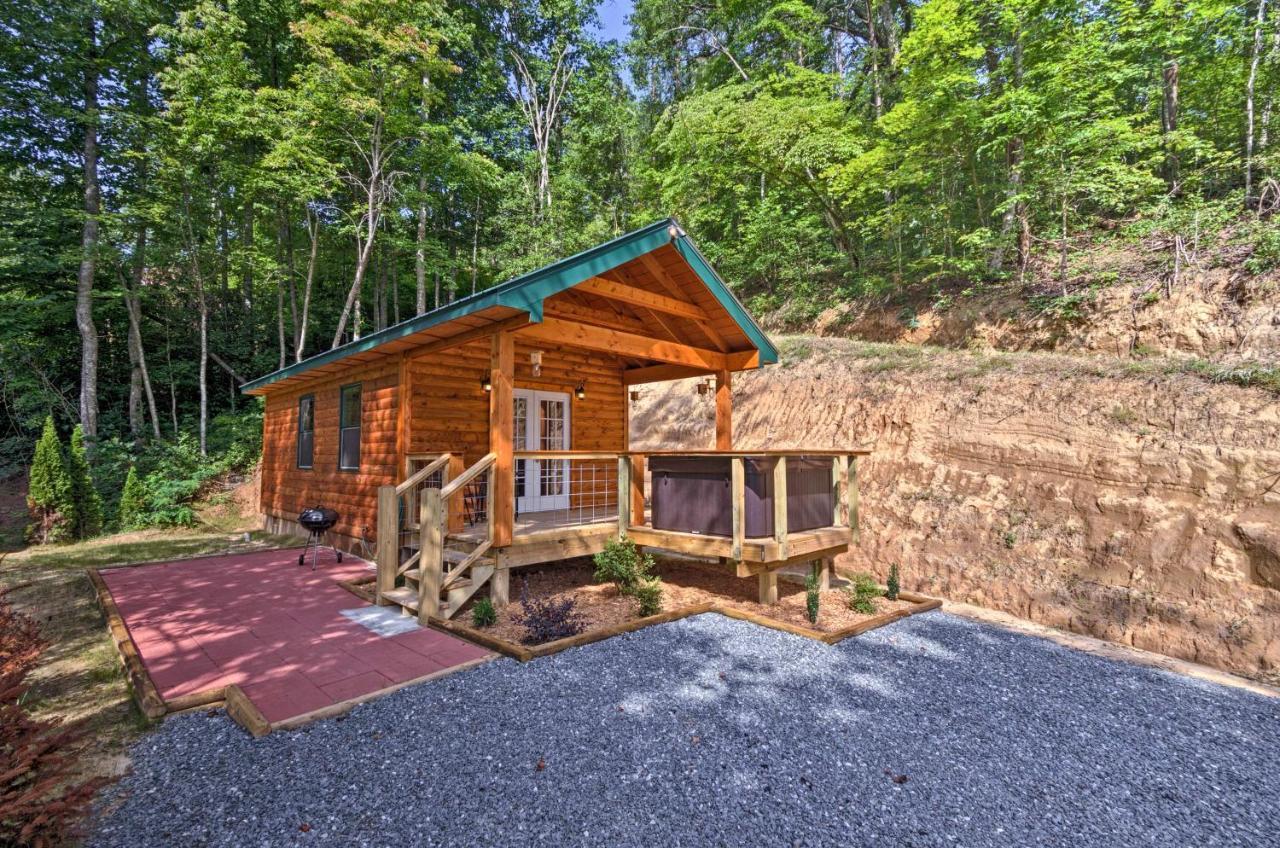 Bryson City Studio With Hot Tub - Near Nantahala! Exterior photo