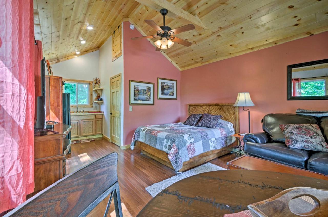 Bryson City Studio With Hot Tub - Near Nantahala! Exterior photo