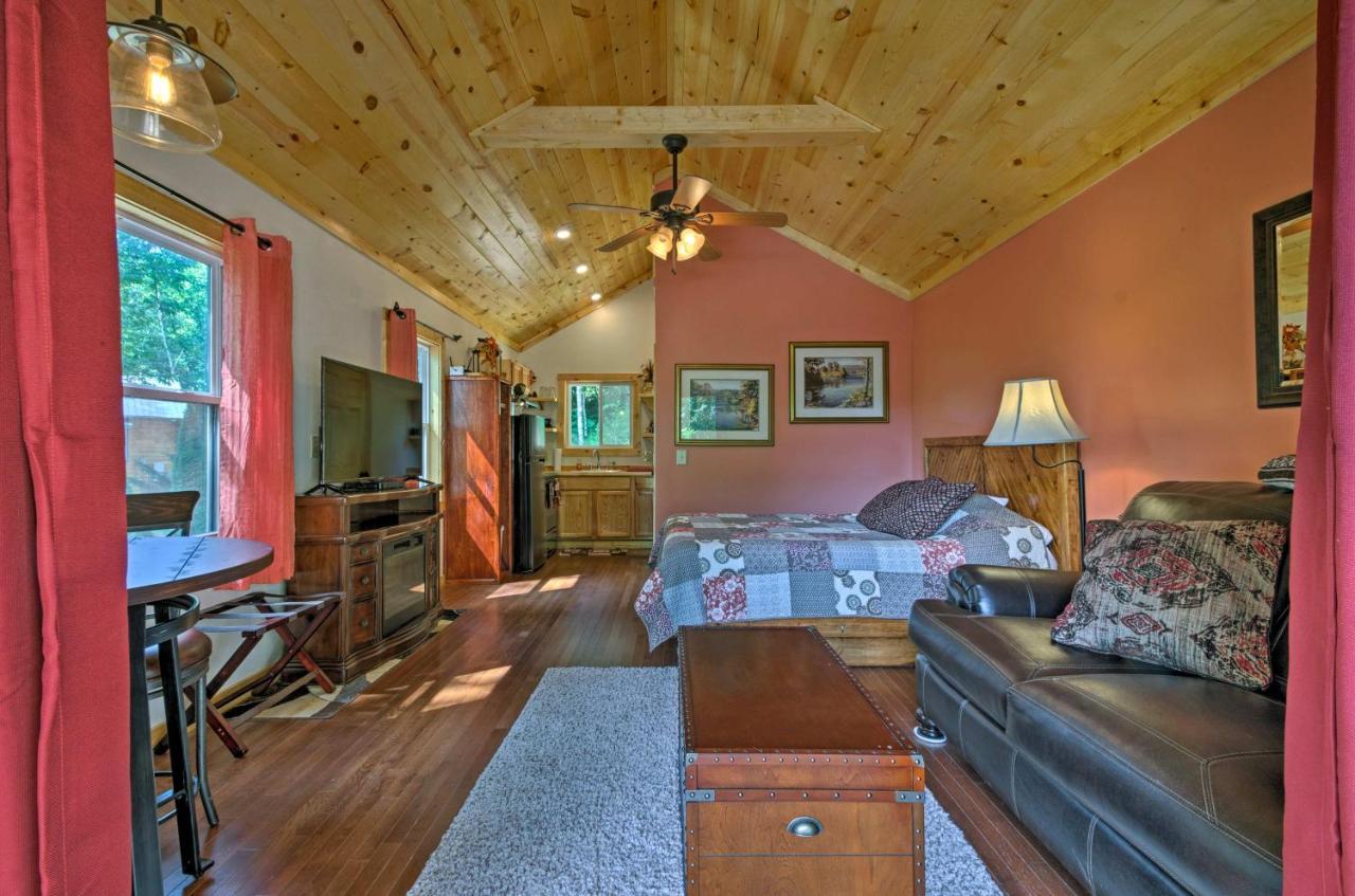 Bryson City Studio With Hot Tub - Near Nantahala! Exterior photo