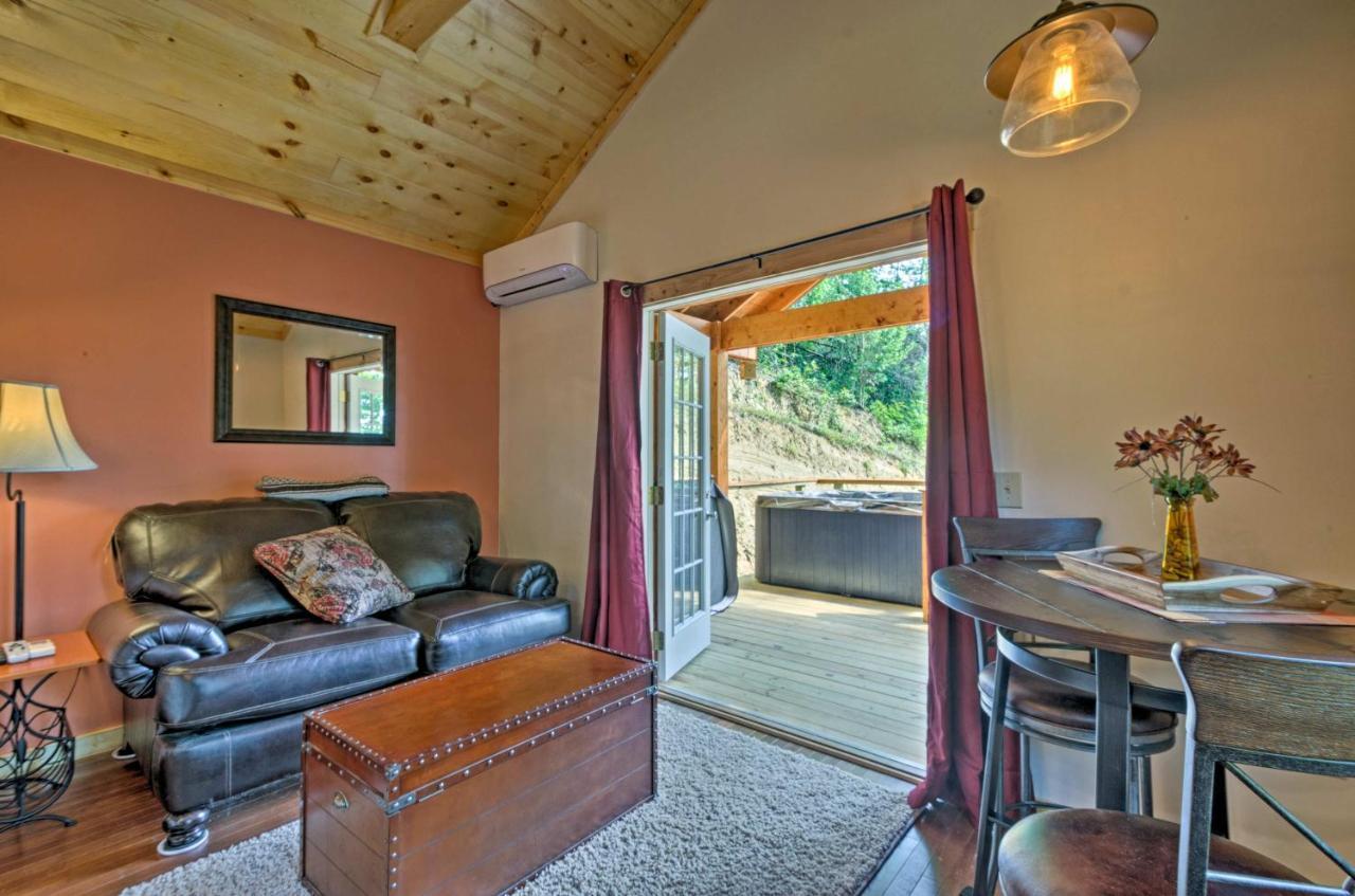 Bryson City Studio With Hot Tub - Near Nantahala! Exterior photo