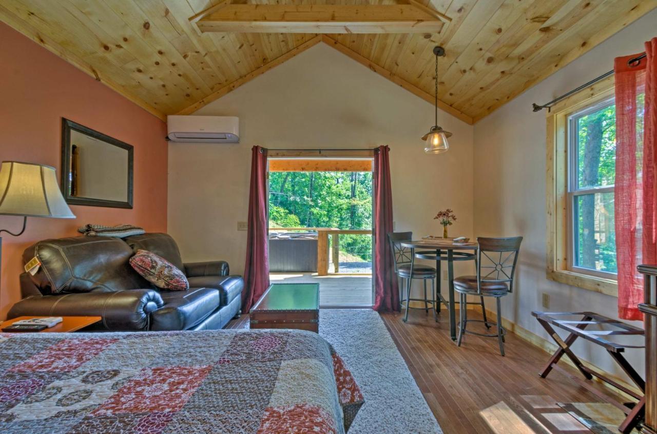 Bryson City Studio With Hot Tub - Near Nantahala! Exterior photo