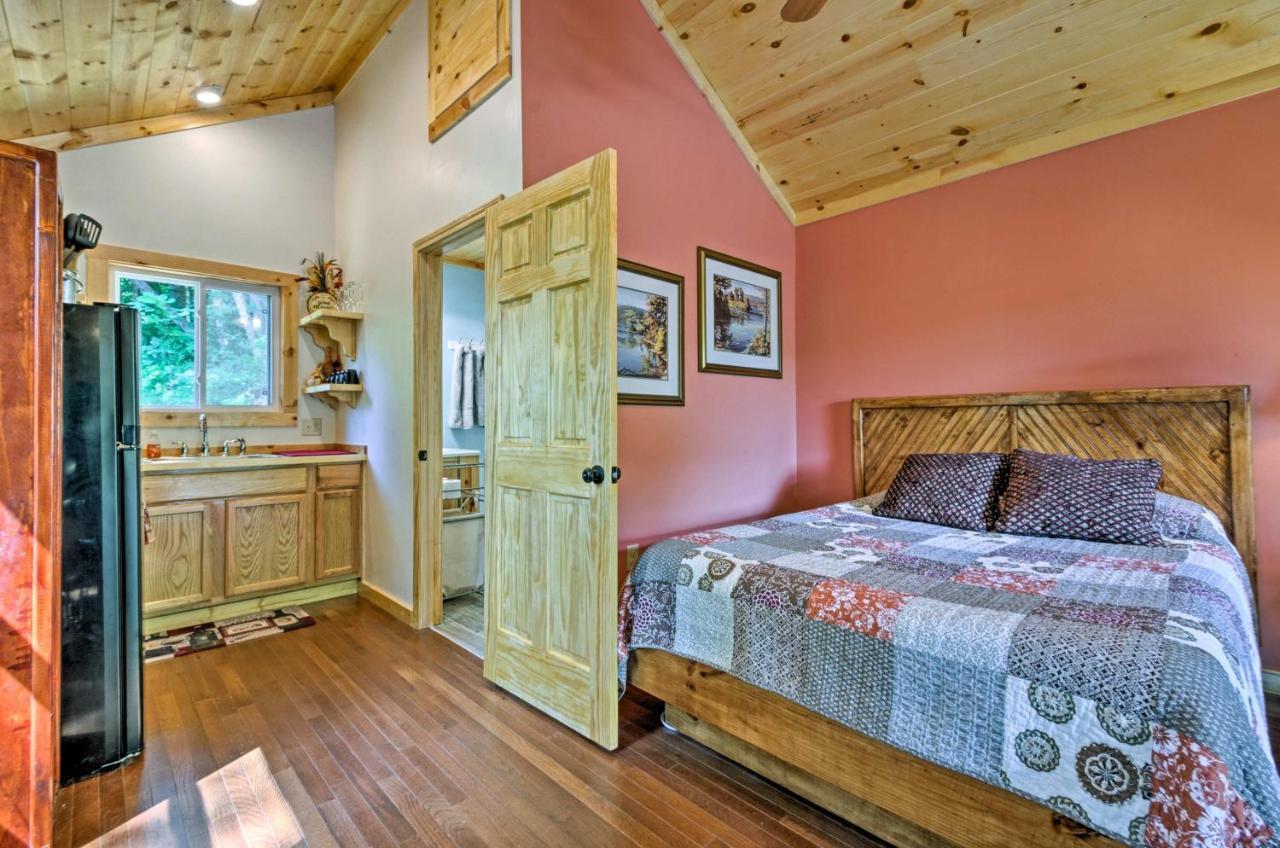 Bryson City Studio With Hot Tub - Near Nantahala! Exterior photo