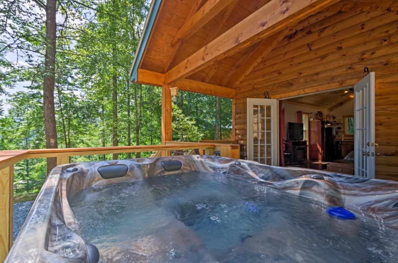 Bryson City Studio With Hot Tub - Near Nantahala! Exterior photo