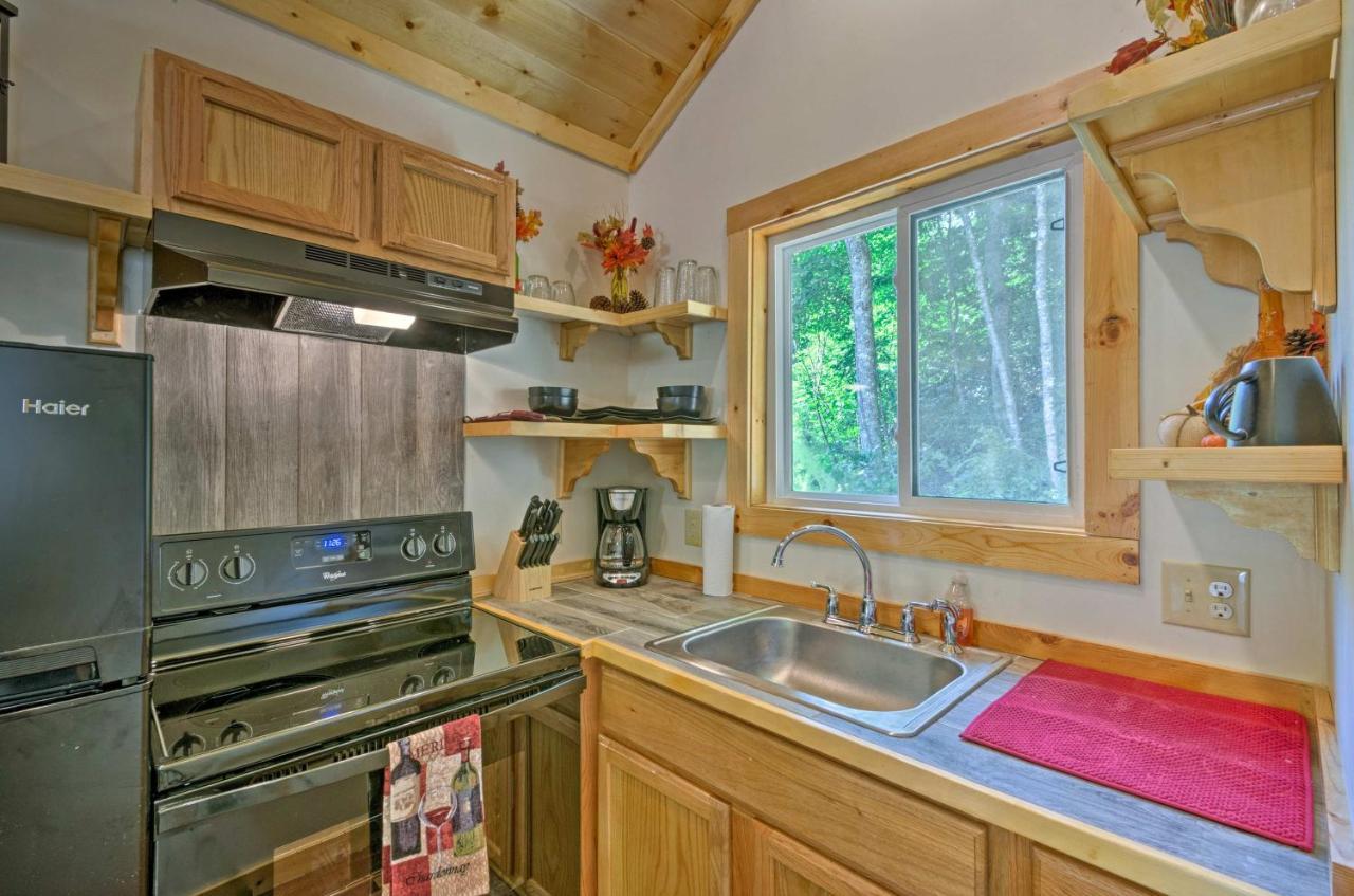 Bryson City Studio With Hot Tub - Near Nantahala! Exterior photo