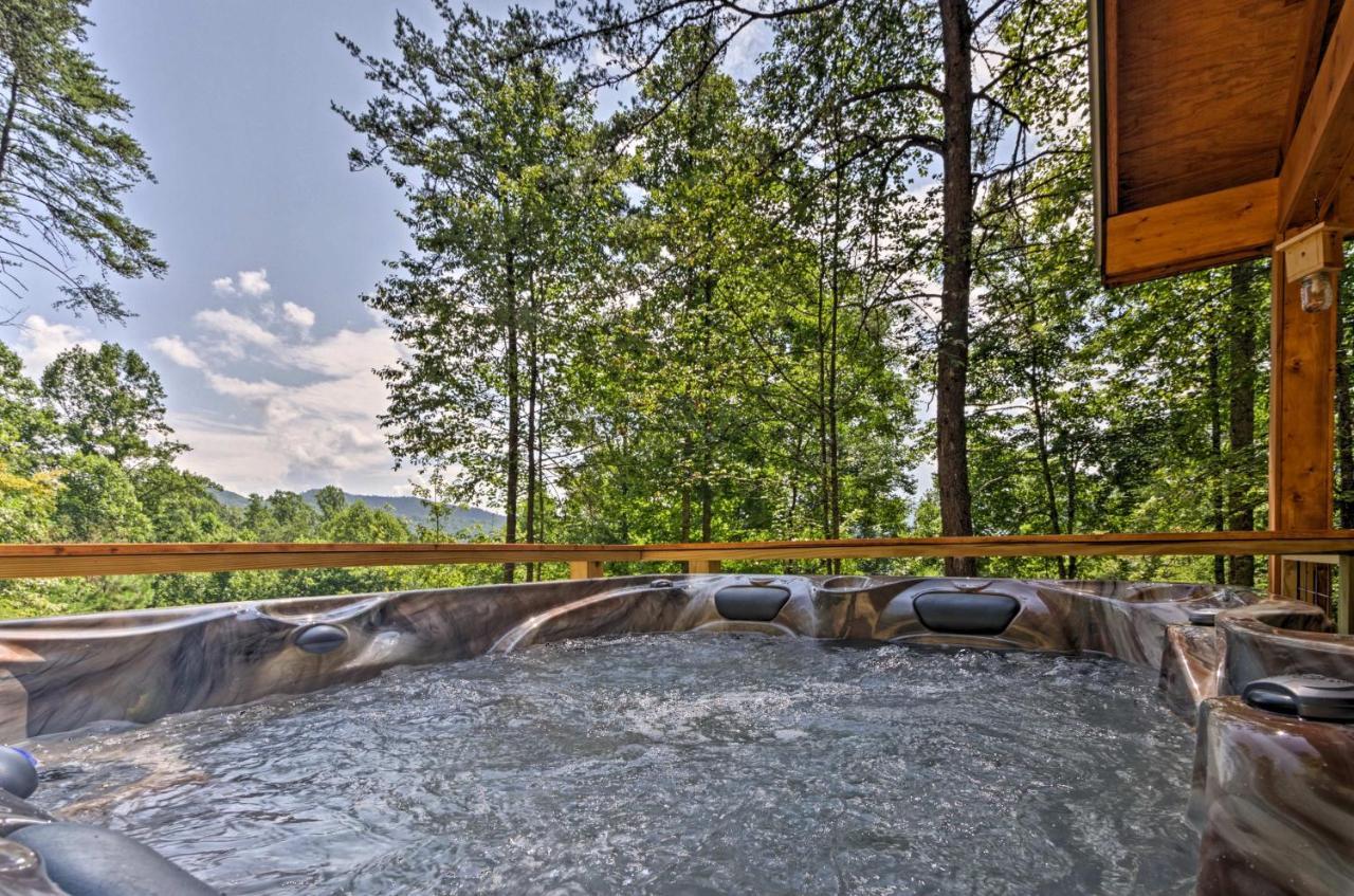 Bryson City Studio With Hot Tub - Near Nantahala! Exterior photo