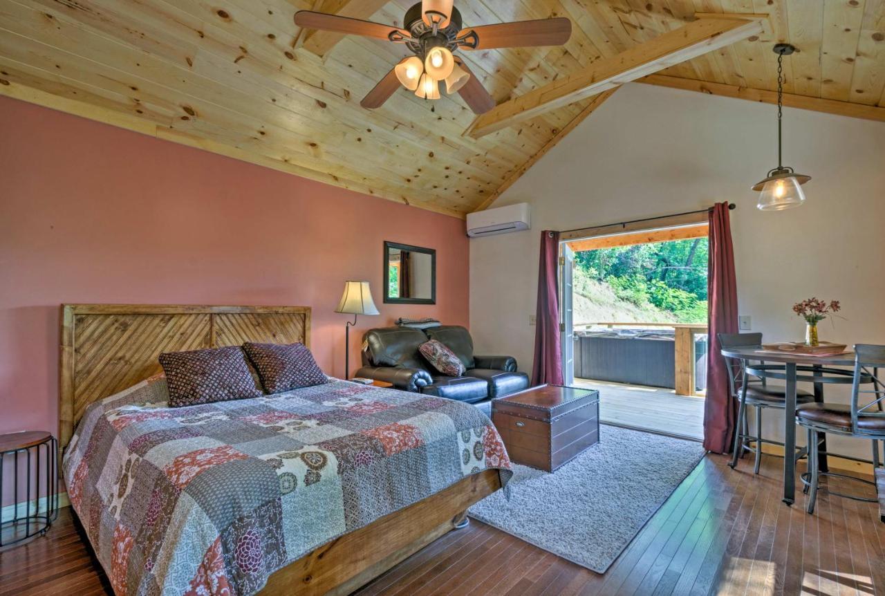 Bryson City Studio With Hot Tub - Near Nantahala! Exterior photo