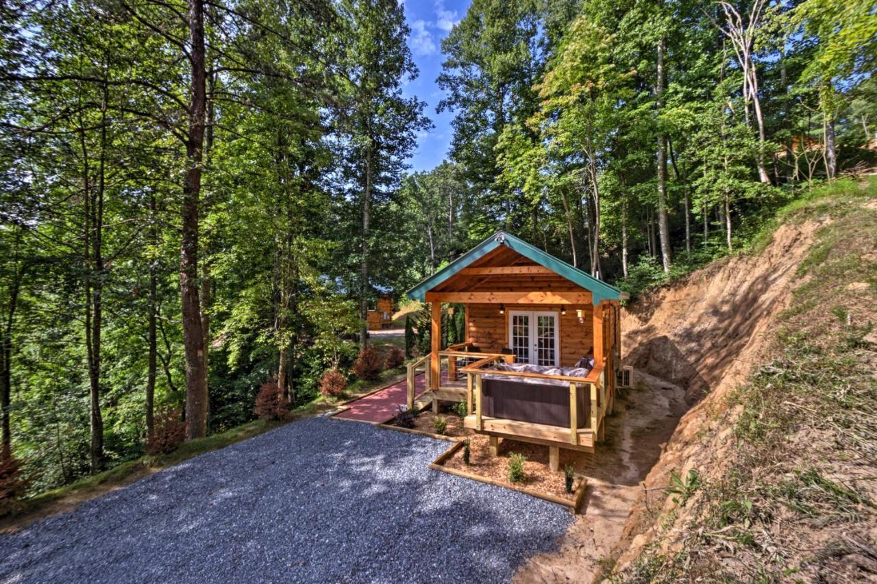 Bryson City Studio With Hot Tub - Near Nantahala! Exterior photo